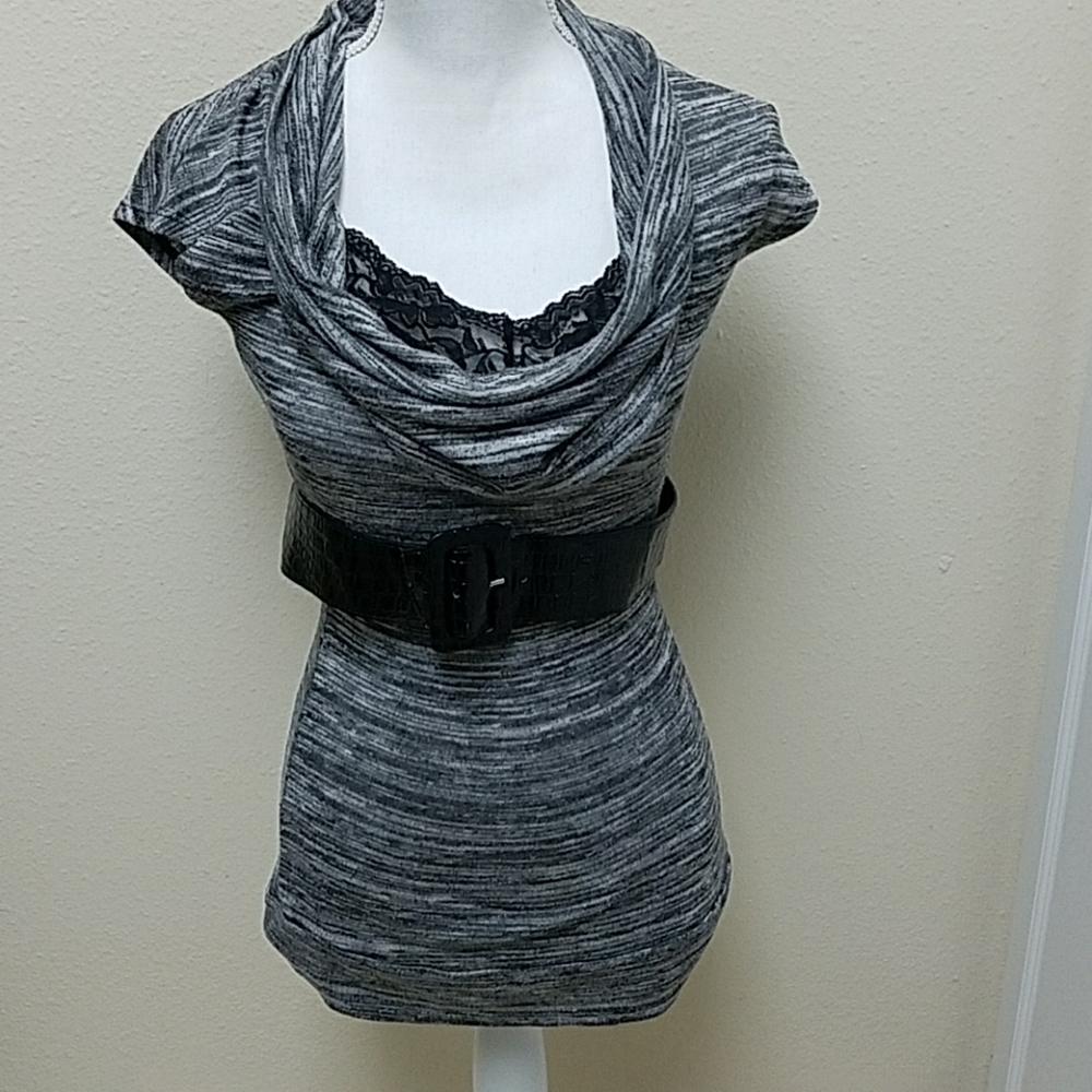 ALMOST FAMOUS BLOUSE